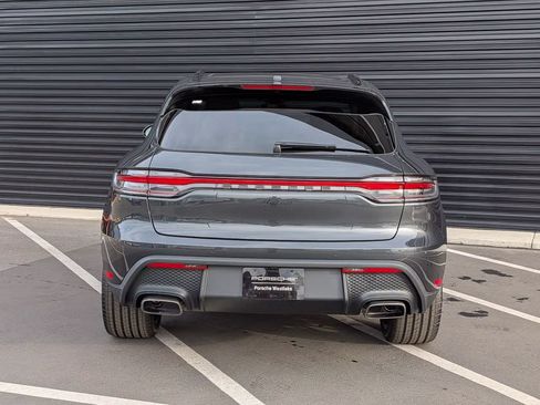 Certified 2026 Porsche Macan AWD/4WD image 6