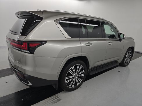 Used 2024 Lexus LX 600 4WD w/ Luxury Package image 5