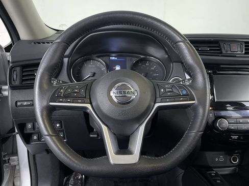 Used 2019 Nissan Rogue SL w/ Premium Package image 14