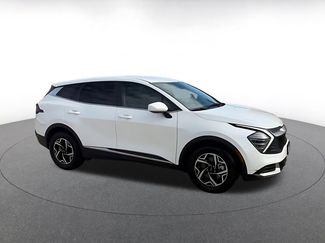 Used 2025 Kia Sportage LX video 2
