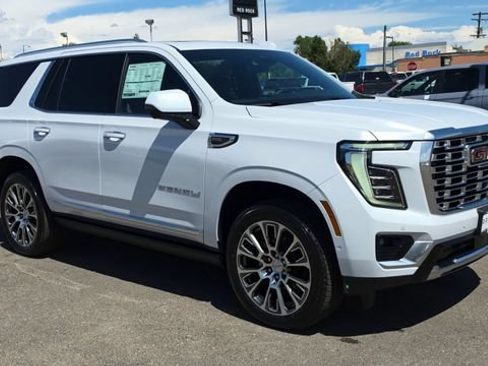 New 2026 GMC Yukon Denali w/ Denali Reserve Package AWD/4WD image 2