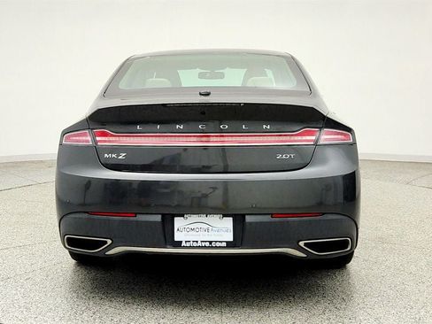 Used 2017 Lincoln MKZ Reserve FWD image 6