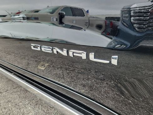 New 2026 GMC Sierra 1500 Denali w/ Denali Reserve Package AWD/4WD image 8