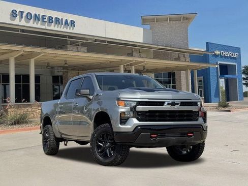 Used 2024 Chevrolet Silverado 1500 Custom Trail Boss AWD/4WD image 2