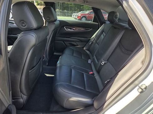 Used 2017 Cadillac XTS Luxury FWD image 10