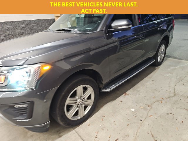 Used 2020 Ford Expedition XLT w/ Equipment Group 202A RWD image 4