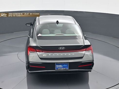 Certified 2024 Hyundai Elantra SEL w/ Convenience Package FWD image 18