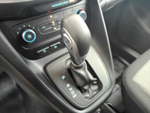 Used 2023 Ford Transit Connect XL image 40