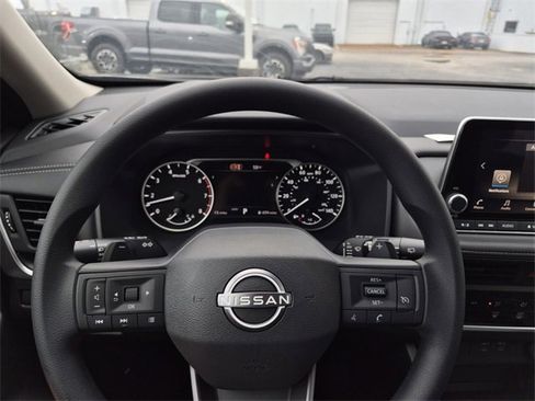 New 2026 Nissan Rogue S image 13