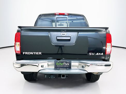 Used 2018 Nissan Frontier SV AWD/4WD image 7