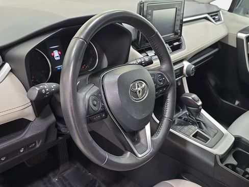 Certified 2021 Toyota RAV4 XLE Premium AWD/4WD image 12