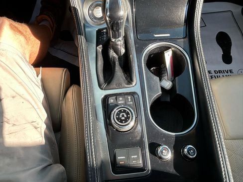 Used 2017 Nissan Maxima Platinum FWD image 26