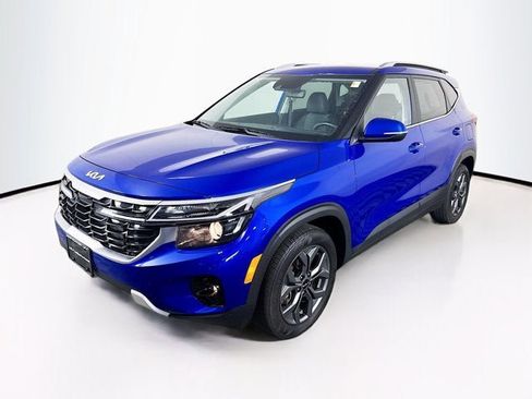 Used 2024 Kia Seltos S AWD/4WD image 1