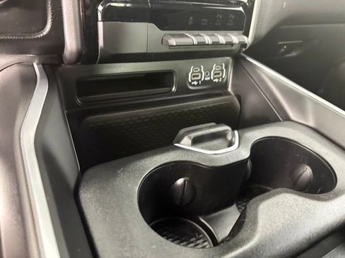 Used 2024 RAM 1500 Big Horn AWD/4WD image 16