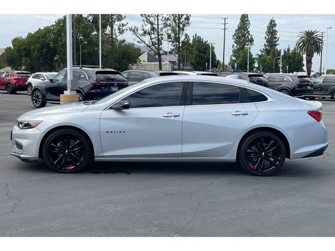 Used 2018 Chevrolet Malibu LT w/ Redline Edition FWD image 2