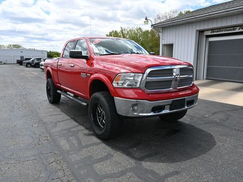 Used 2018 RAM 1500 SLT AWD/4WD image 17