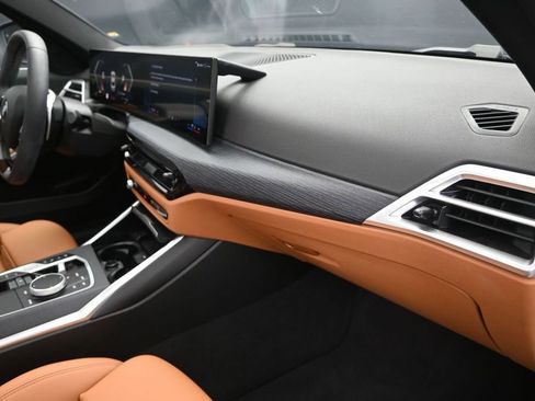Certified 2025 BMW 330i Sedan RWD image 24