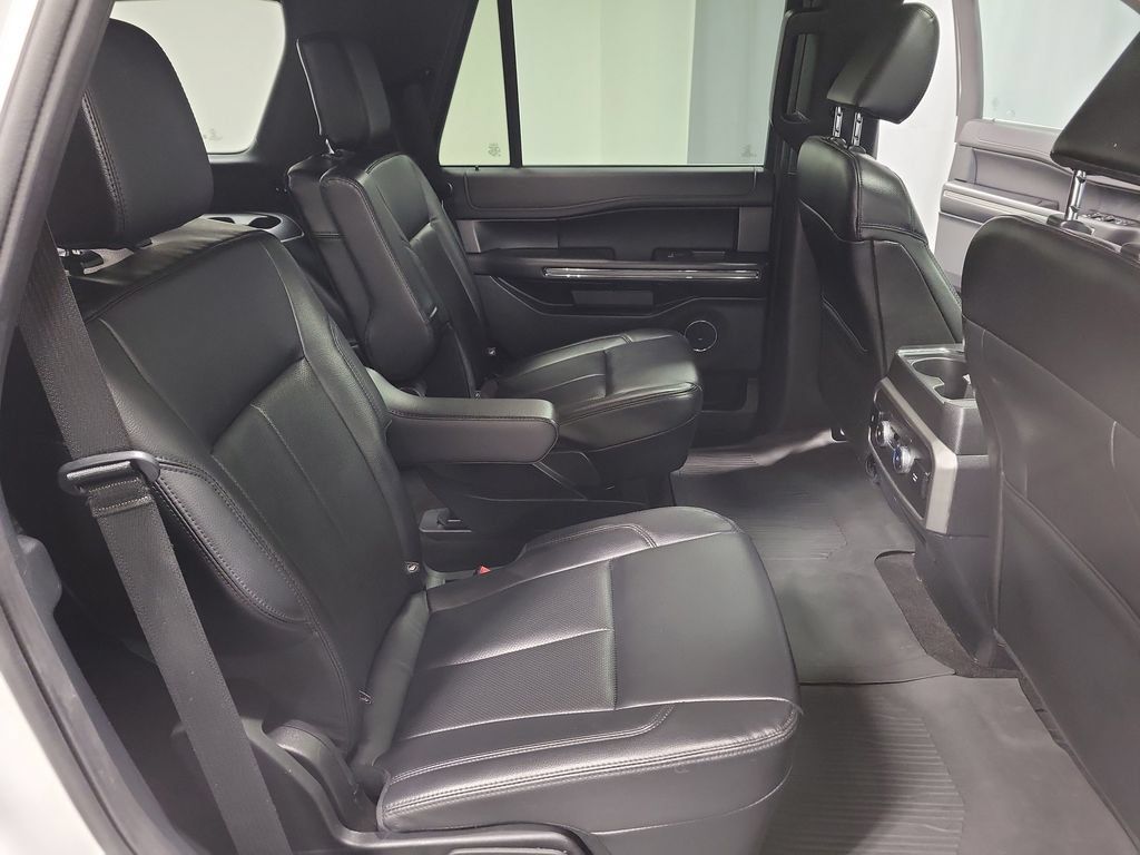 Used 2021 Ford Expedition XLT AWD/4WD image 35