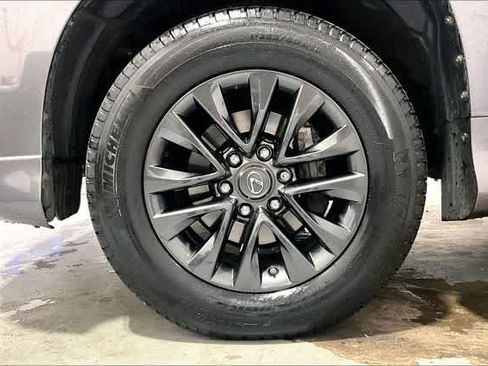 Certified 2023 Lexus GX 460 Premium w/ Premium Package AWD/4WD image 34