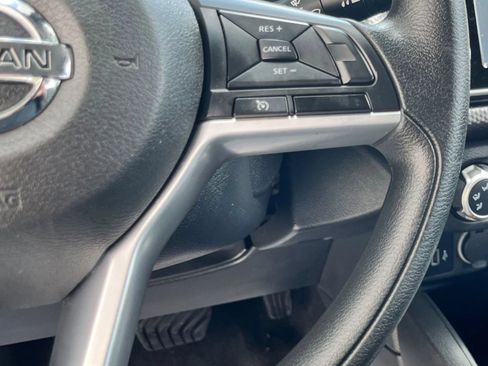 Used 2020 Nissan Kicks S FWD image 27