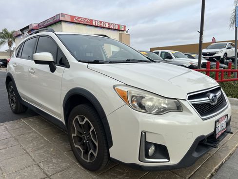 Used 2016 Subaru Crosstrek 2.0i Premium image 1