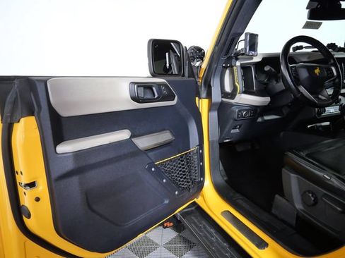 Used 2022 Ford Bronco Wildtrak AWD/4WD image 15