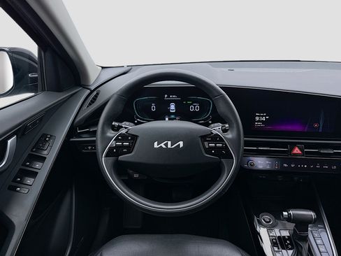 Used 2023 Kia Niro FWD image 15