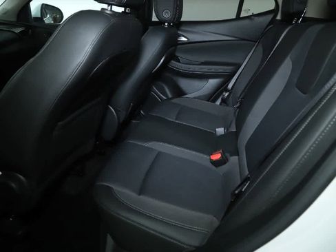 Used 2023 Buick Encore GX Preferred image 14