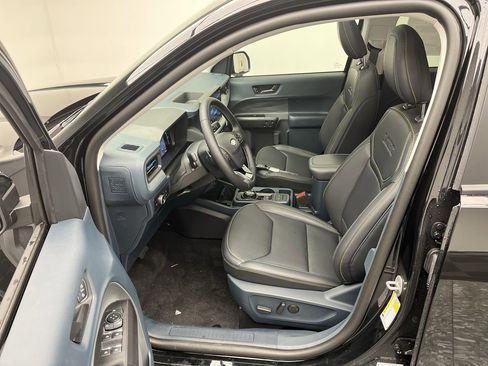 New 2025 Ford Maverick Lobo image 3