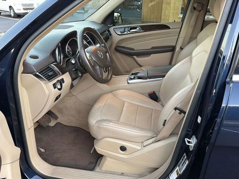 Used 2015 Mercedes-Benz ML 350 4MATIC w/ Premium 1 Package image 6
