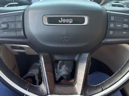 Used 2021 Jeep Grand Cherokee L Limited AWD/4WD image 33