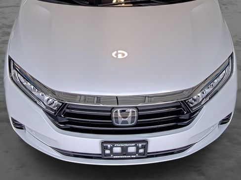 Used 2023 Honda Odyssey Touring image 18