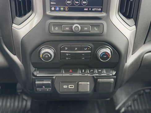 Used 2022 Chevrolet Silverado 2500 W/T w/ WT Convenience Package RWD image 11