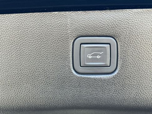 Used 2023 Chevrolet Blazer LT w/ Convenience Package image 19