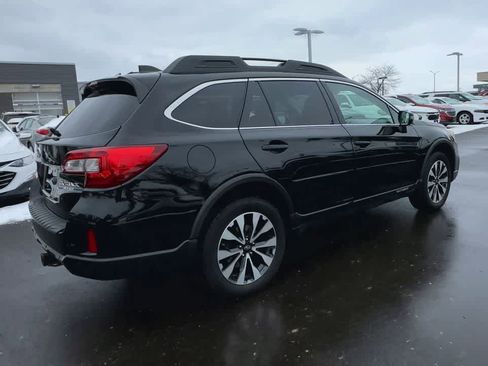 Used 2017 Subaru Outback 2.5i Limited image 8