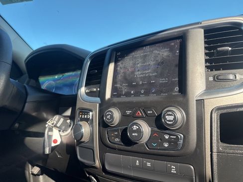 Used 2019 RAM 1500 Classic Warlock image 13
