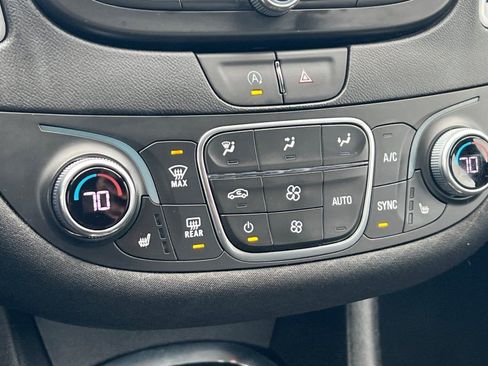 Used 2024 Chevrolet Malibu LT FWD image 16
