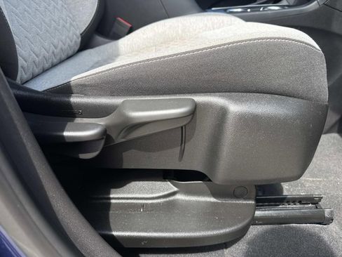 Used 2022 Chevrolet Equinox LT AWD/4WD image 12