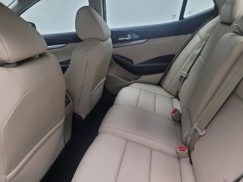 Used 2021 Nissan Maxima 3.5 SV w/ Floor Mat Group FWD image 18