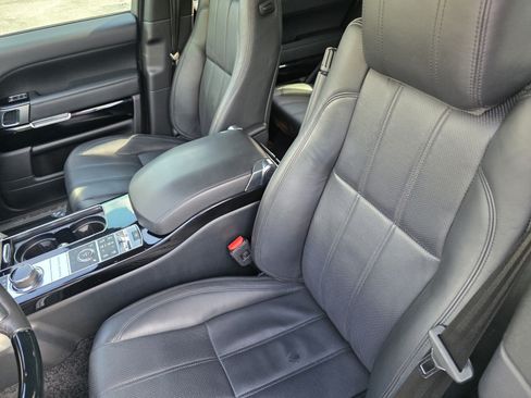 Used 2017 Land Rover Range Rover Supercharged AWD/4WD image 12