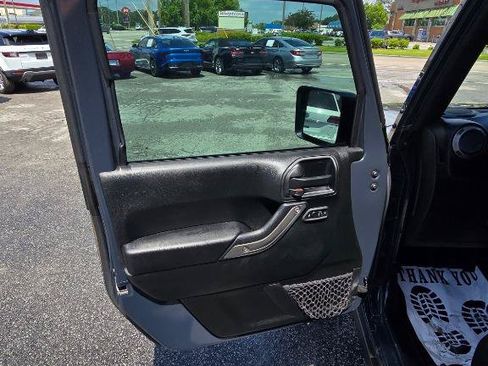 Used 2018 Jeep Wrangler Unlimited Sport S AWD/4WD image 6
