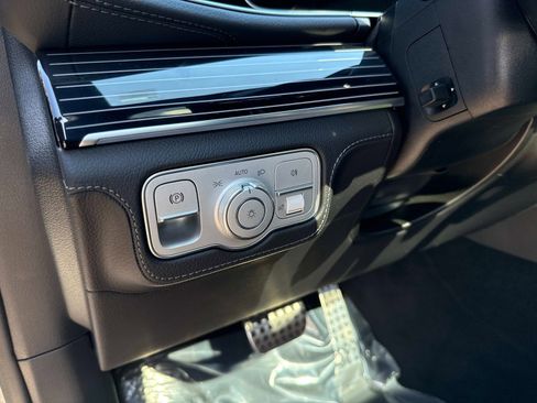 New 2026 Mercedes-Benz GLE 53 AMG 4MATIC Coupe image 21