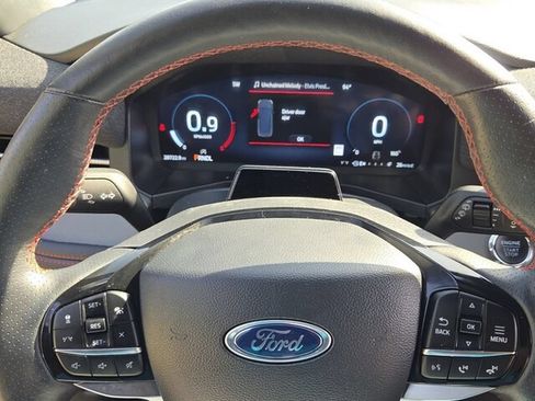 Used 2025 Ford Explorer ST-Line AWD/4WD image 23