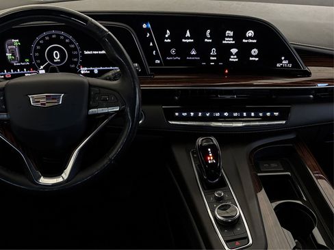 Used 2022 Cadillac Escalade Premium Luxury w/ Performance Package image 16