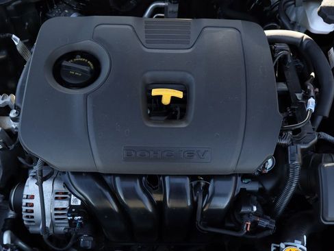 Used 2023 Kia Forte GT-Line image 27