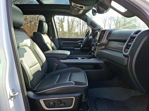 Certified 2022 RAM 1500 Laramie image 13