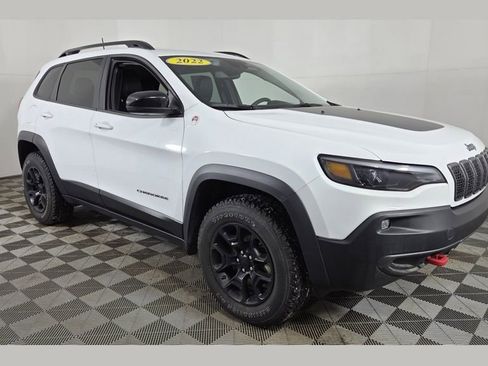 Used 2022 Jeep Cherokee Trailhawk w/ Trailer Tow Group image 1