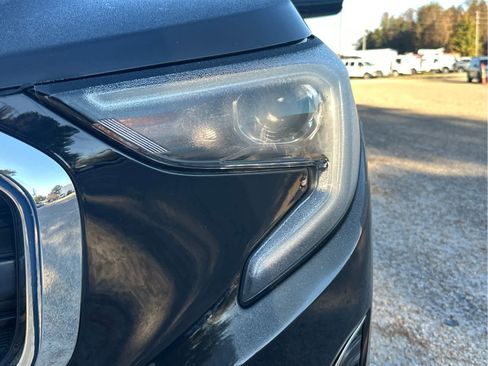 Used 2018 GMC Terrain SLE image 9