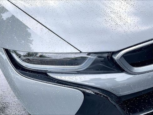 Used 2017 BMW i8 AWD/4WD image 31