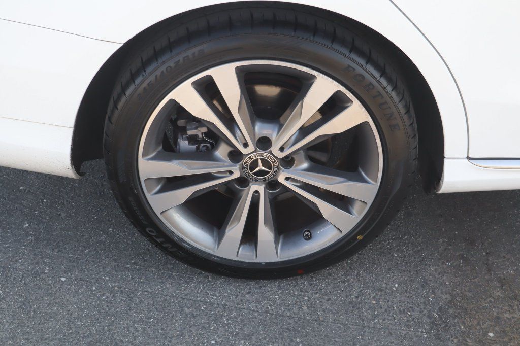 Used 2021 Mercedes-Benz C 300 Sedan w/ Premium Package image 14